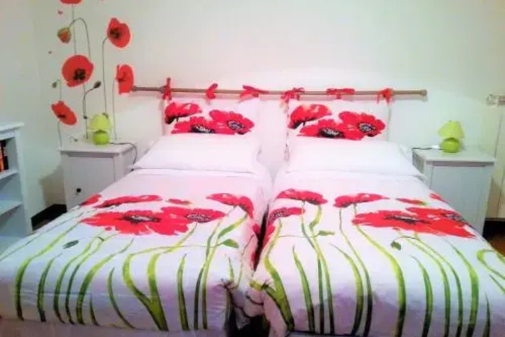 Room 4 of 5