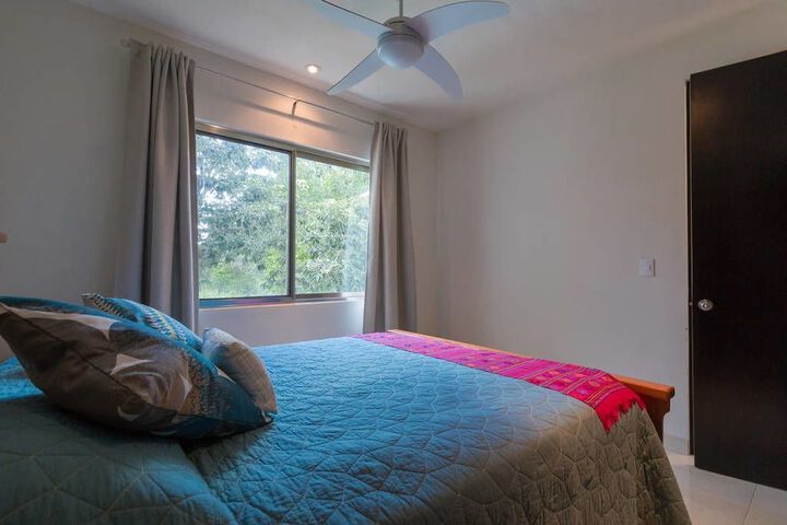 Room 8 of 34