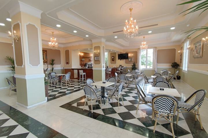 Hotel Interior 4 of 54