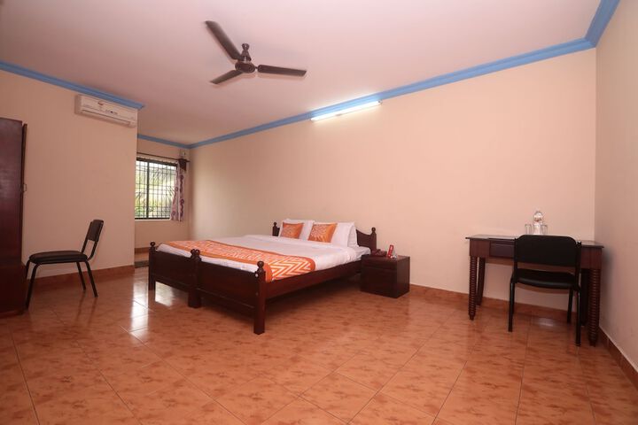 Room 9 of 25