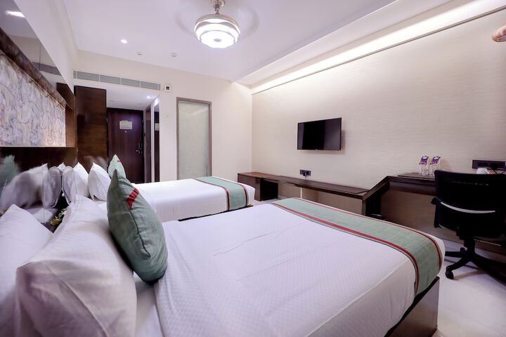 Room 26 of 42