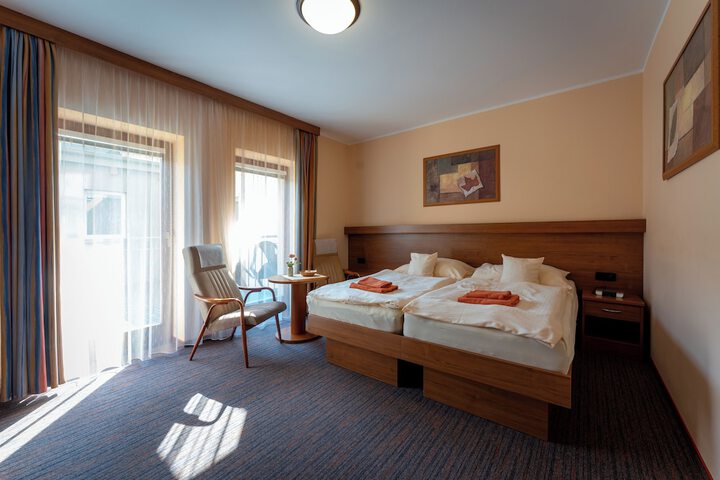 Room 19 of 51