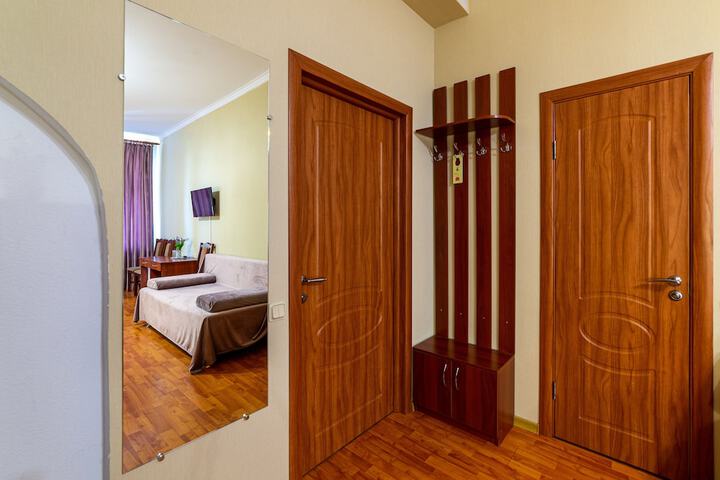 Room 40 of 176