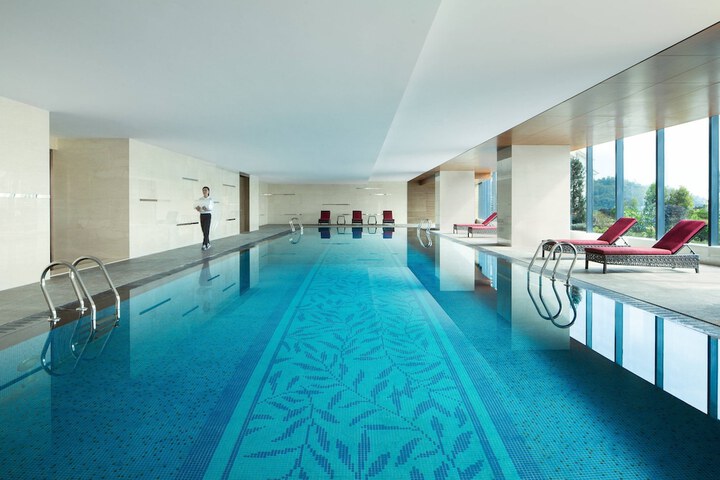 Pool 31 of 57