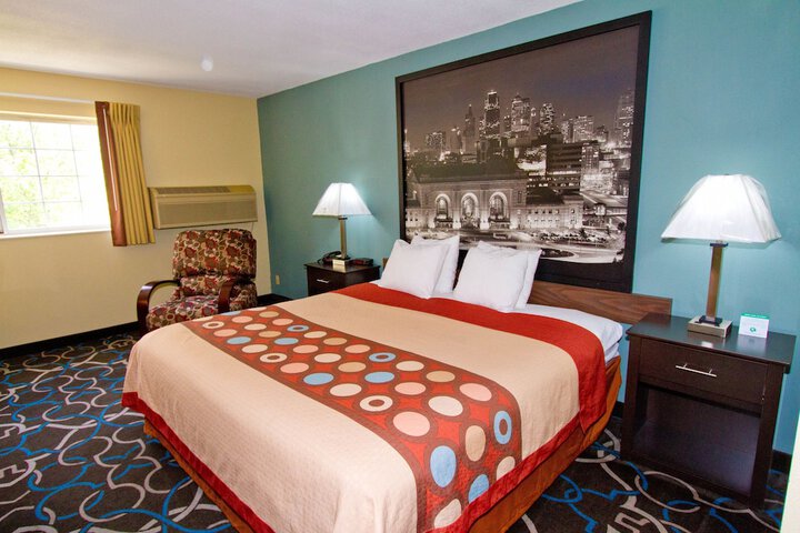 2 Double Beds (8 of 9)