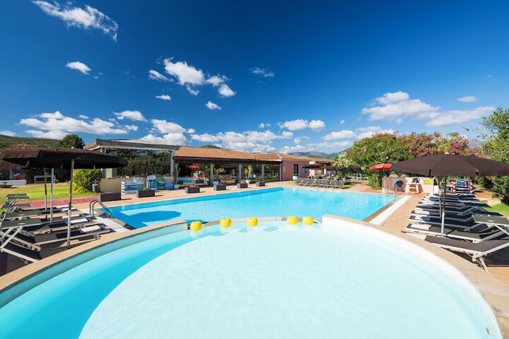 Pool 65 of 117