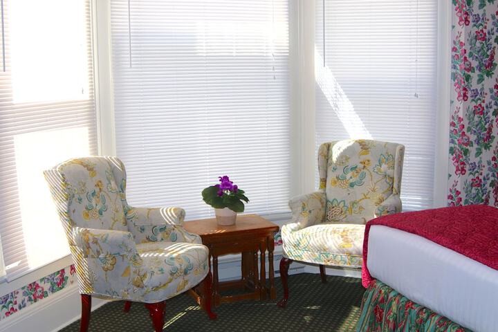 Room 44 of 112