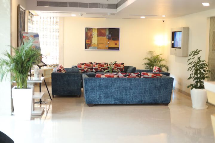 Guest Lobby