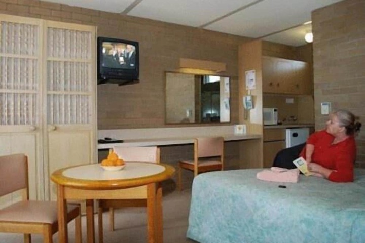 Room 7 of 24