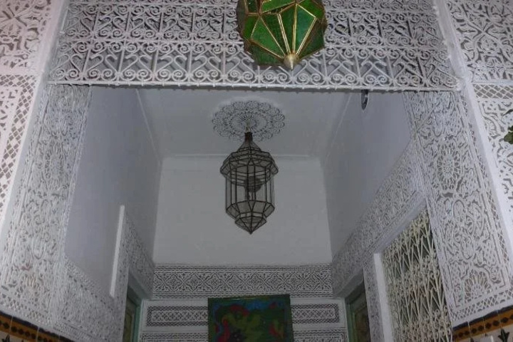 Room 10 of 13