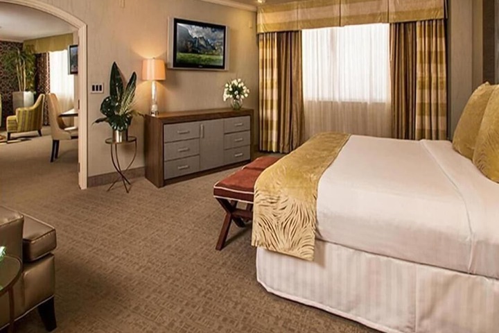 Room 14 of 32