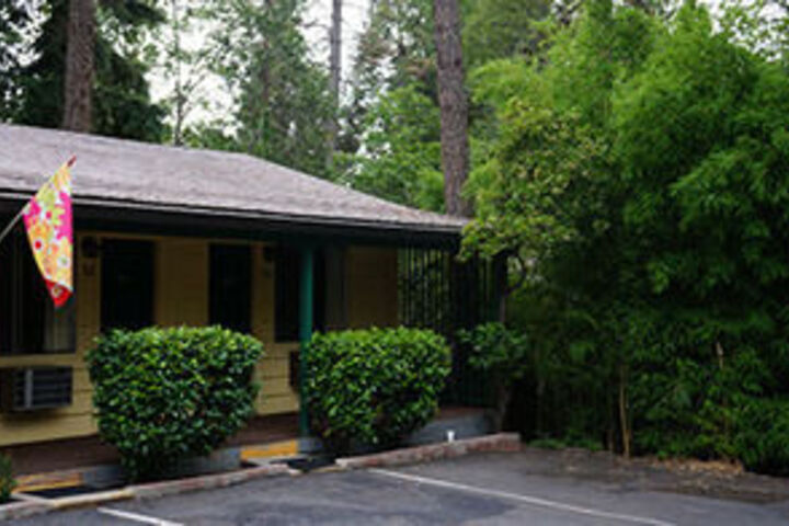Property Grounds 15 of 16