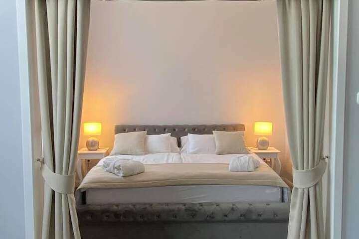 Room 10 of 54