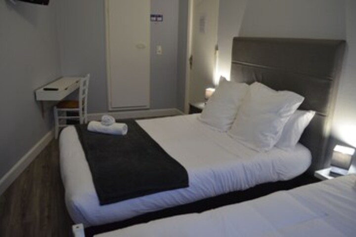 Room 21 of 36