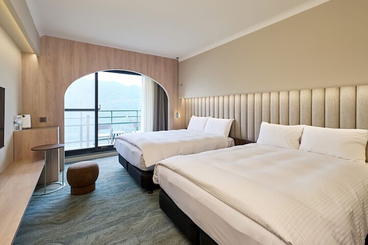 Room 10 of 55