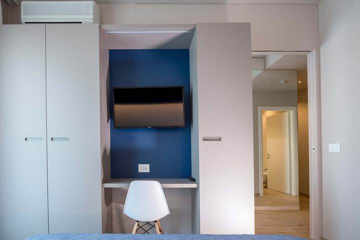 Room 7 of 69