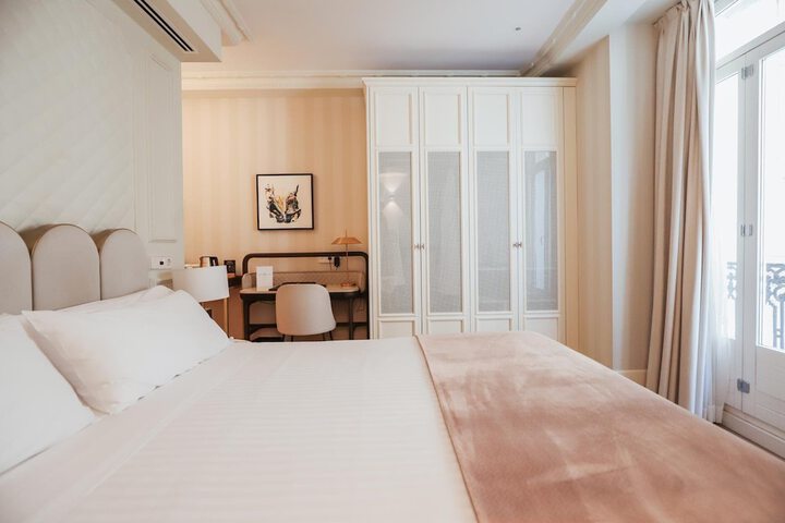 Room 55 of 104