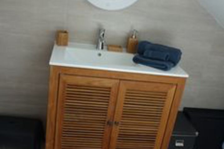 Room 10 of 66