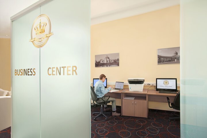 Business Center 65 of 73