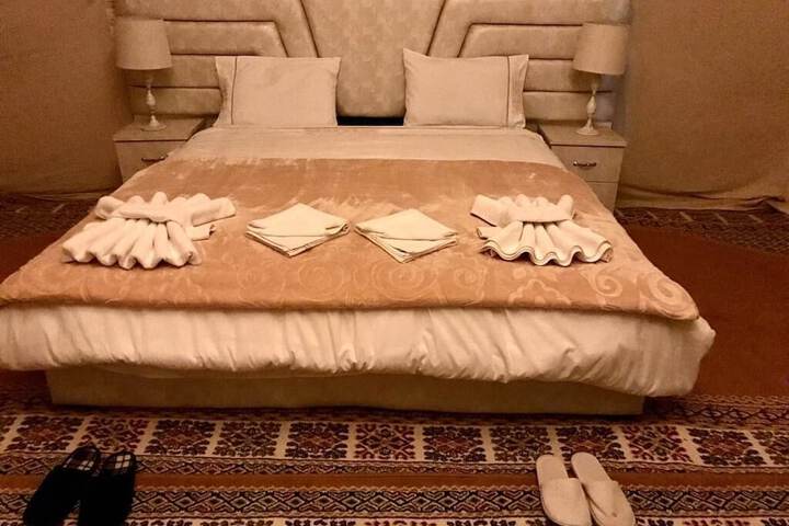 Room 10 of 11