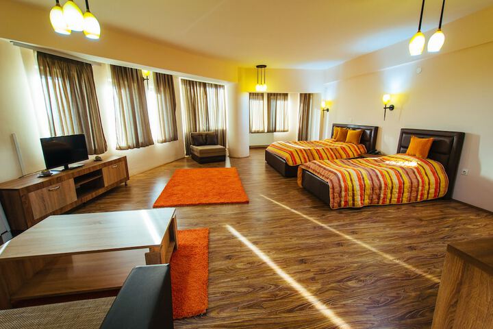 Room 13 of 61