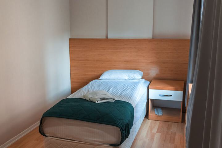 Room 29 of 85