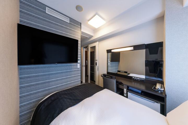 Room 17 of 67