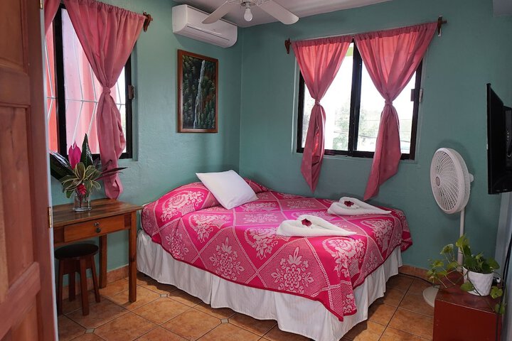 Room 28 of 87