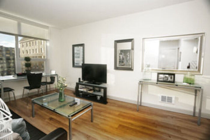 Room 5 of 30