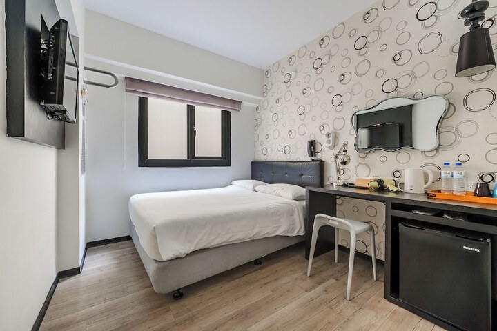 Room 29 of 93