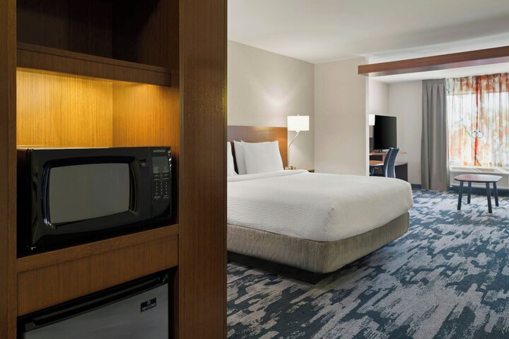 Room 17 of 42