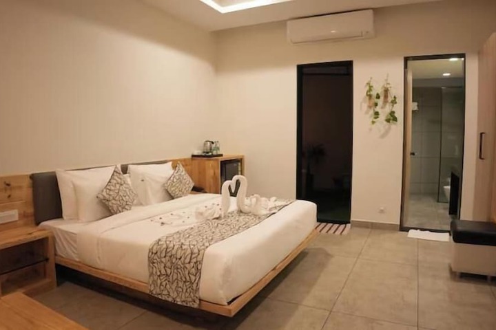Room 65 of 112