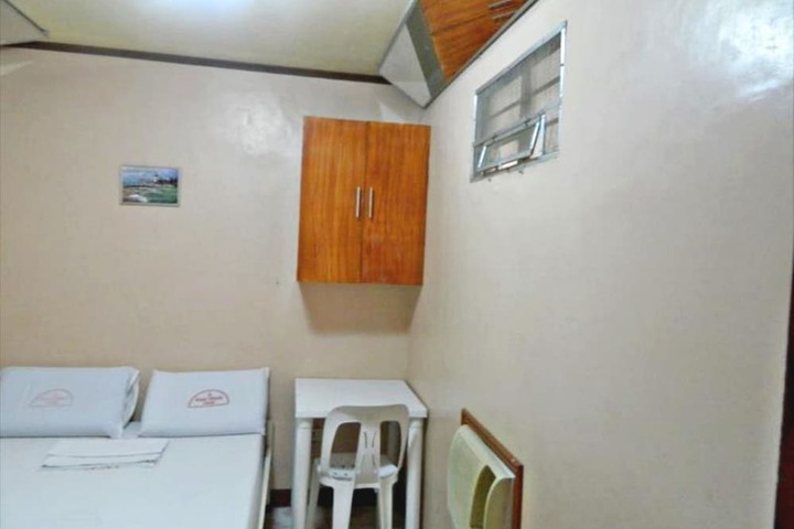 Room 2 of 26