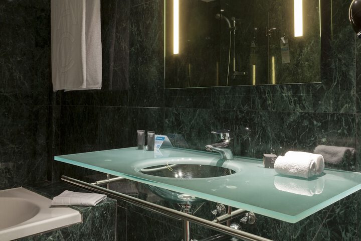 Clean Restrooms