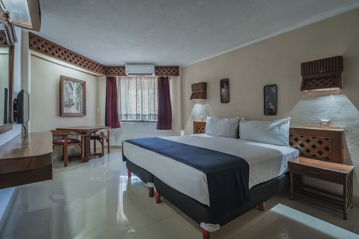 Room 15 of 51
