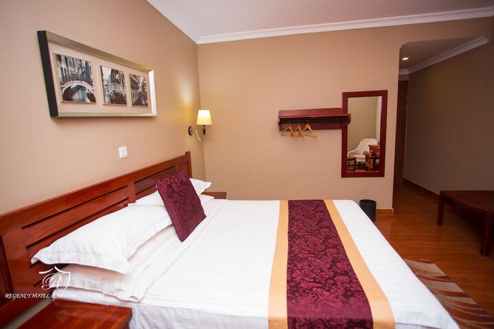 Room 3 of 35