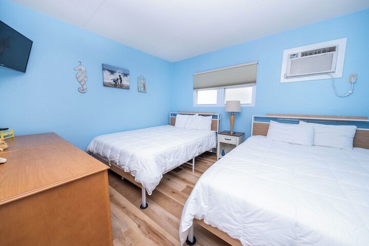 Room 28 of 138