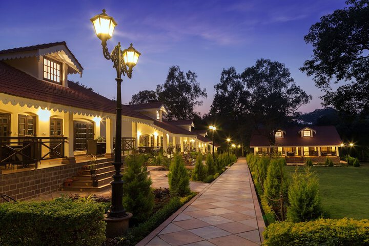 Hotel Exterior 43 of 45