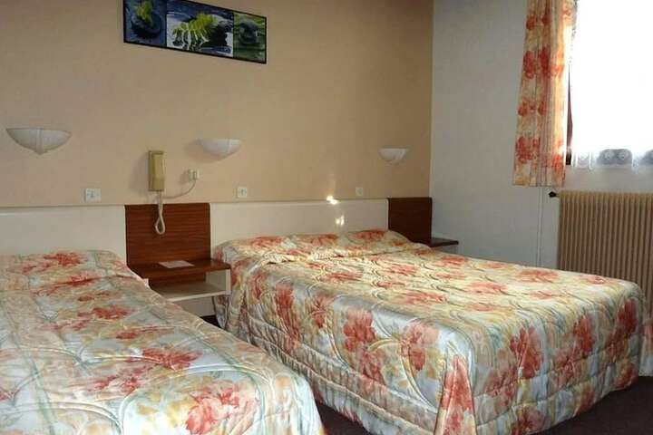 Room 3 of 12