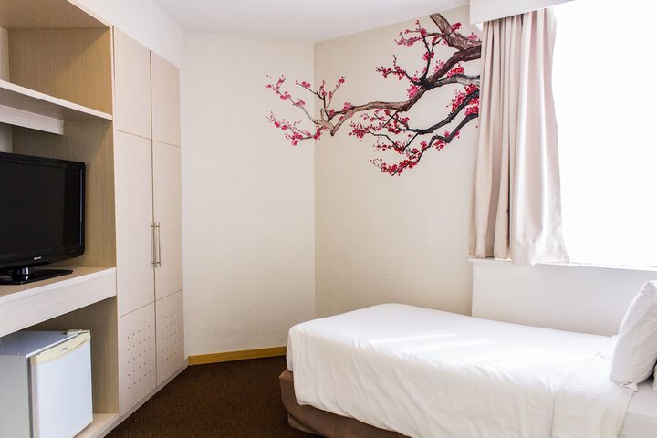 Room 3 of 67