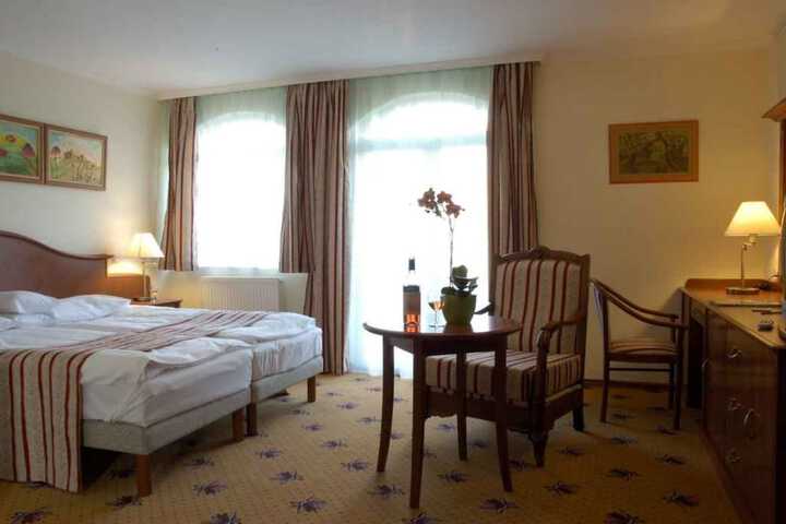 Room 5 of 58