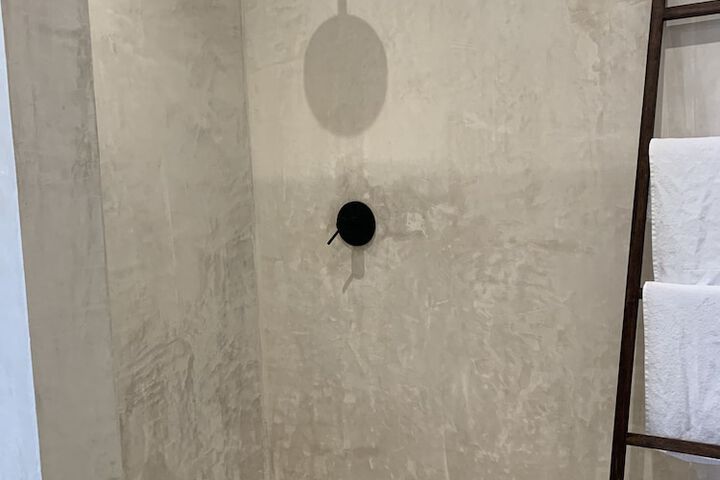 Room 62 of 84