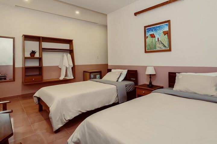 Room 5 of 20