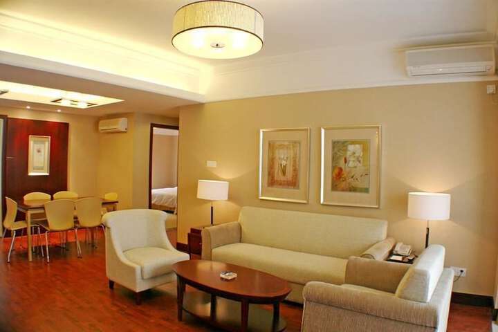 Room 7 of 22