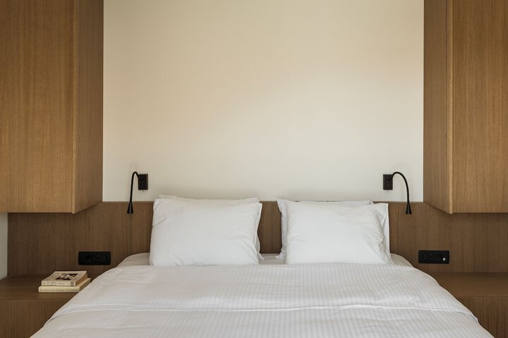 Room 35 of 64