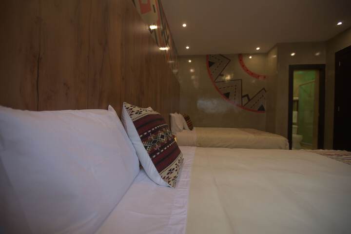 Room 4 of 61