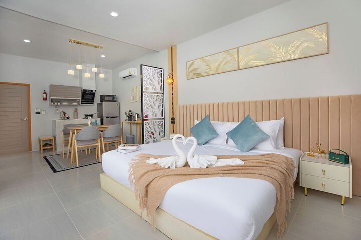 Best Time Pool Suites Phuket