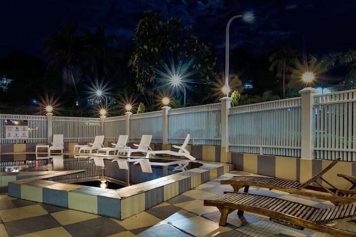 Hotel with Pool