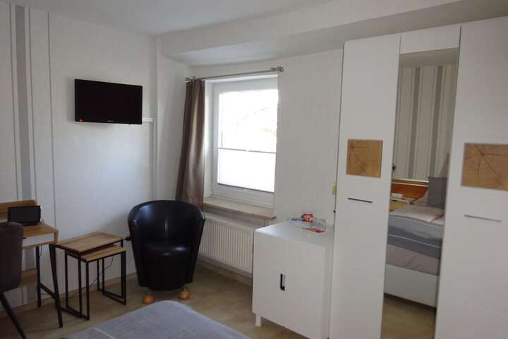 Room 12 of 39