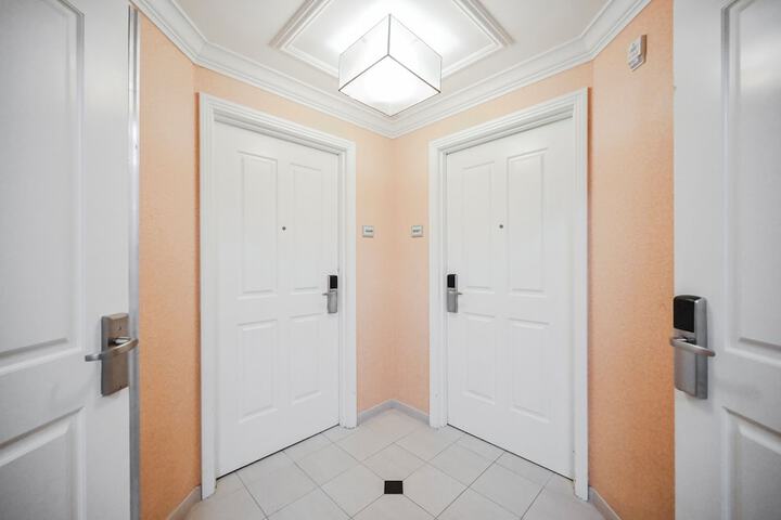 Room 61 of 438